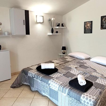 Apartman Dora Пула Екстер'єр фото