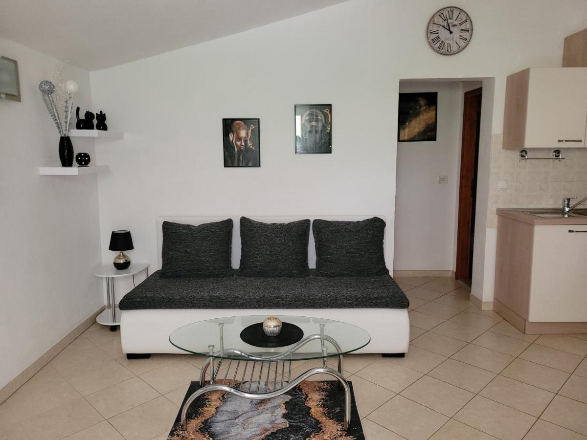 Apartman Dora Пула Екстер'єр фото